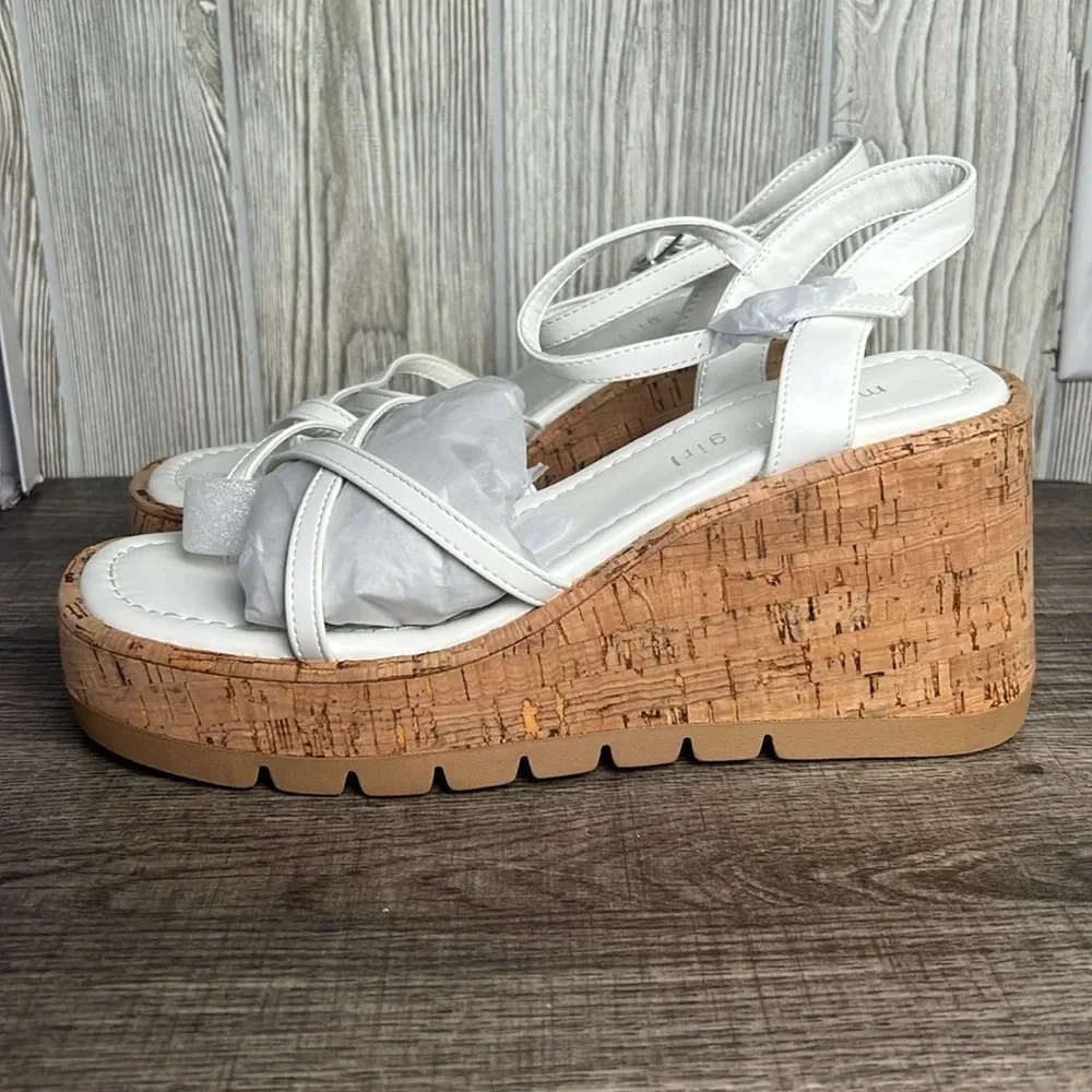 New! Madden Girl White Volt Cork Wedge Strappy Sandals Wedges Women’s Size 8.5